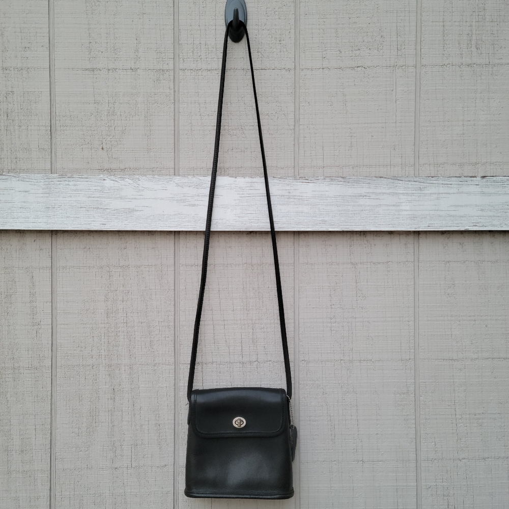 Vintage Coach Black Leather Mini Tango Flap 9049 Bag Shoulder Crossbody Bag